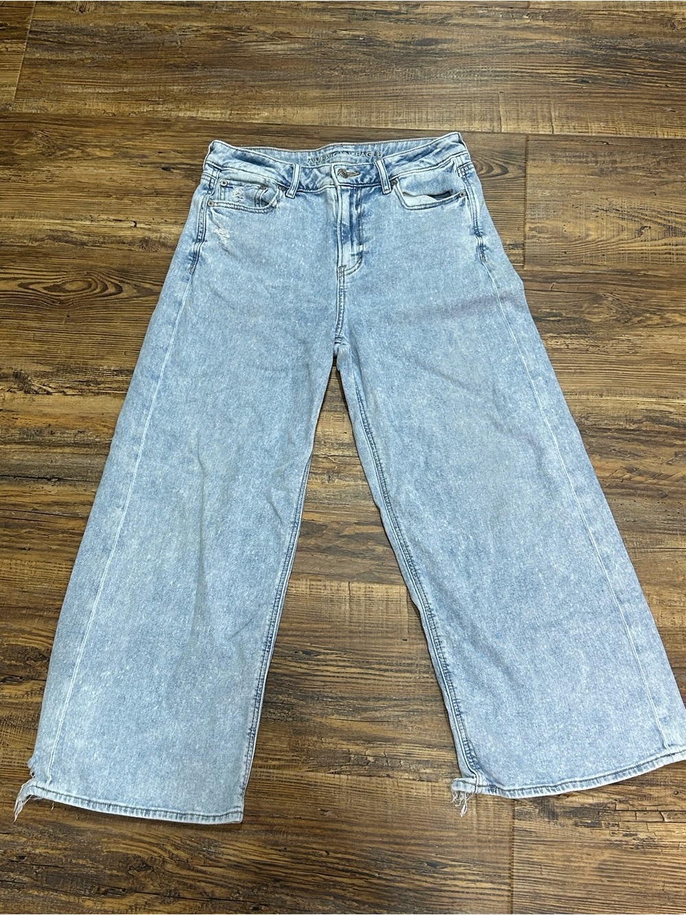 AE Super High-Waisted Baggy Wide-Leg Jean